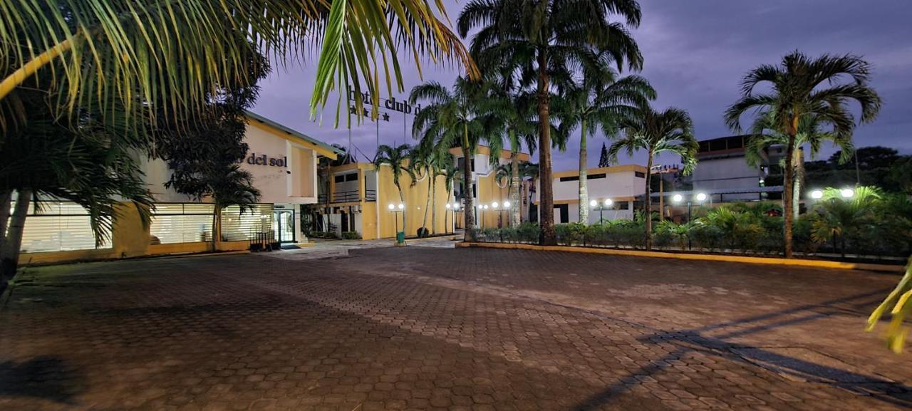 Hotel Club Del Sol Atacames Exterior photo